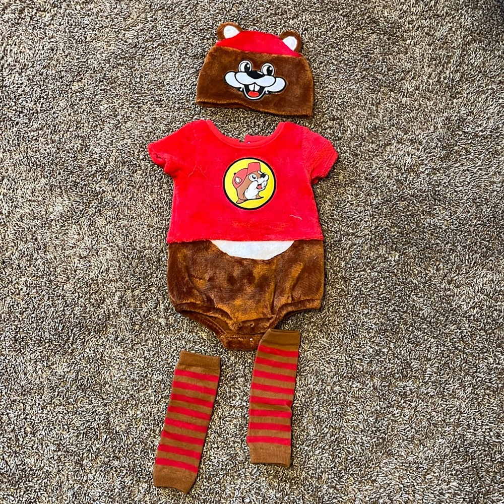 Bucees costume